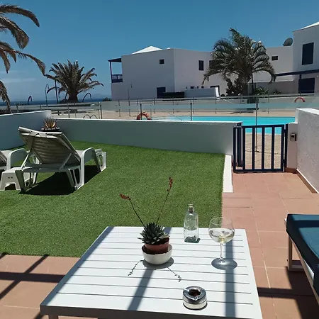 Apartmán Duplex Con Piscina En 1ª Linea De Mar. Super Vistas *